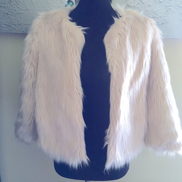 Pale pink faux fur coat - Picture 2 of 3